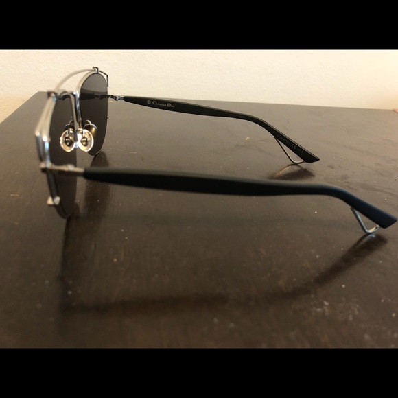 Christian Dior Technologic Sunglasses - Picture 5 of 8